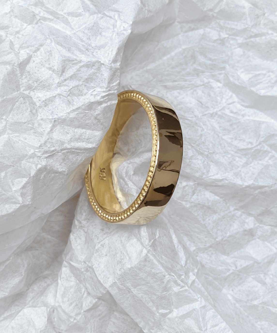 5mm men's wedding band in 18K yellow gold with milgrain borders